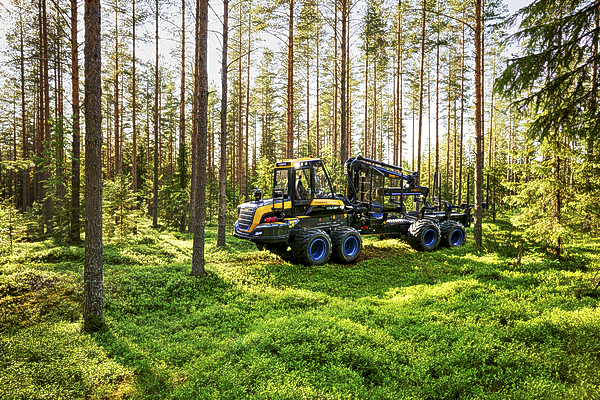 Uusi akkujärjestelmä on tarkoitettu voimanlähteeksi raskaan liikenteen ajoneuvoihin. Valmet Automotive on toimittanut akkuja esimerkiksi Ponsselle. Kuva: Timo Villanen